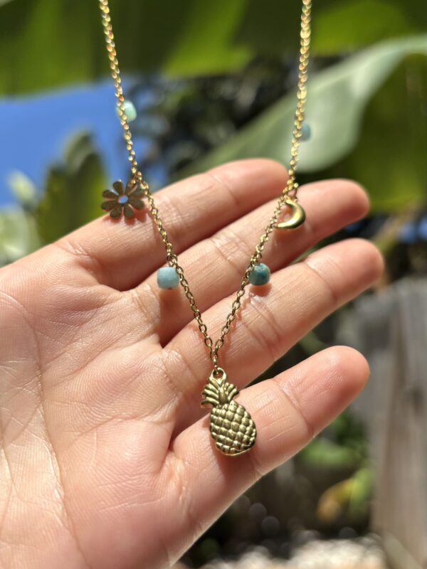 Boho Style Beach Collection - Pineapple Moon Daisy Necklace/Amazonite - Image 2